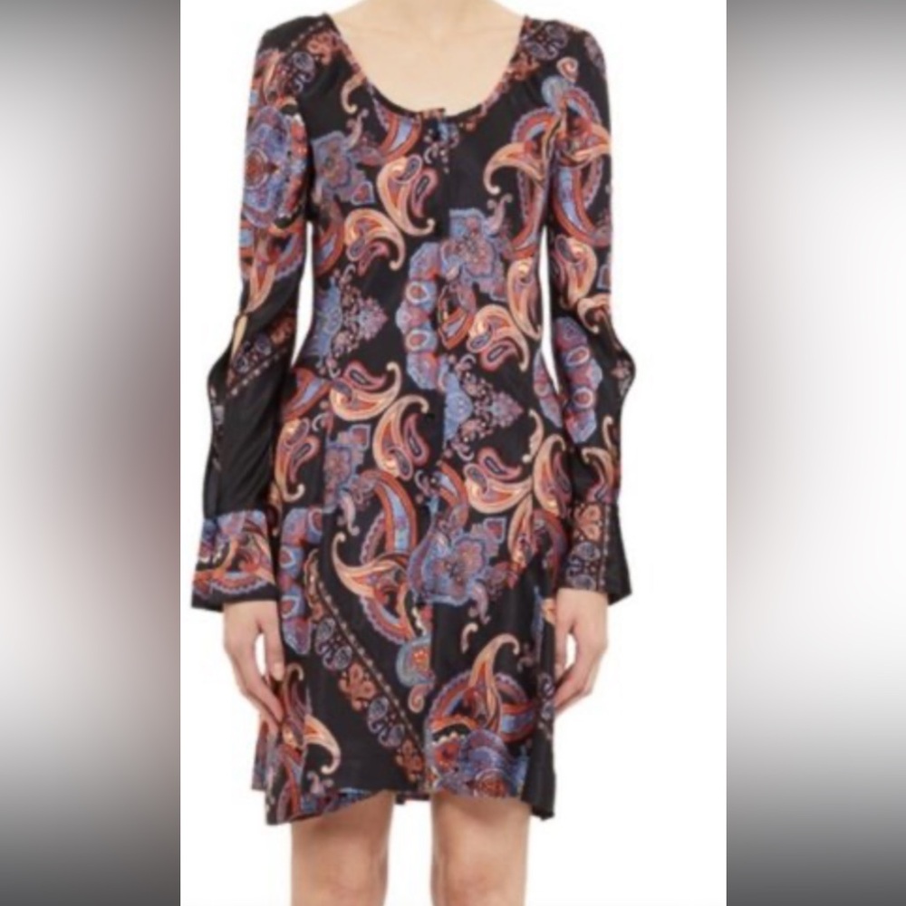 Chloe dress made in France size 40 NWOT paisley